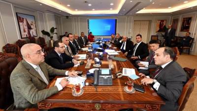 وزيرا الإسكان والتجارة والصناعة يناقشان مقترحات تطوير المناطق الصناعية بالمدن الجديدة