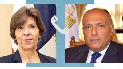 وزير الخارجية يتلقى اتصالاً من نظيرته الفرنسية