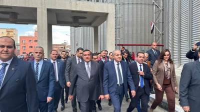 وزيرا التموين والتنمية المحلية يتفقدان صومعة دمنهور بمحافظة البحيرة