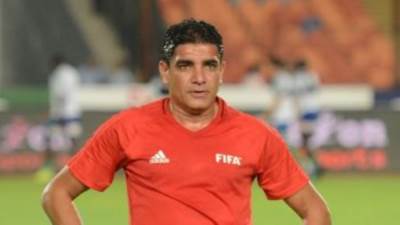 إبراهيم نور الدين يعلن اعتزال التحكيم نهاية الموسم