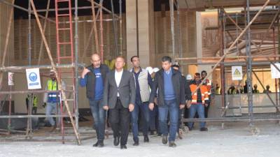 وزير النقل يتابع تنفيذ مشروع الخط الاول من شبكة القطار الكهربائي السريع