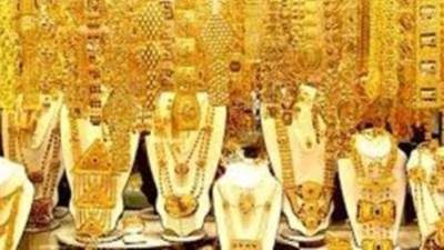 تراجع سعر الذهب اليوم ليسجل عيار 21 بسعر 3275 جنيهاً