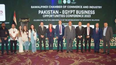 أحمد الوكيل يبحث مع قيادات الحكومة والغرف التجارية من باكستان تعاون الدولتين