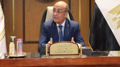 وزير العدل يدشن منصة الخدمات القضائية المصرية عن بعد في الإمارات
