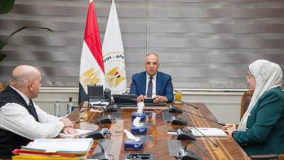 سويلم يتابع موقف منظومة الشكاوى بالوزارة وإجراءات التواصل الفاعل مع المواطنين لحسم شكواهم