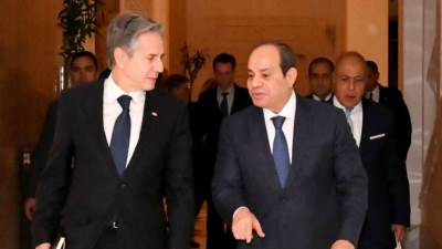 الرئيس السيسى يستقبل وزير الخارجية الأمريكى بحضور اللواء عباس كامل