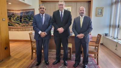 مساعد وزير الخارجية الباكستاني يلتقي نظيره المصري لبحث سبل التعاون