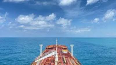 شركة هافنيا للشحن توقف كل السفن المتجهة أو القريبة من مضيق باب المندب