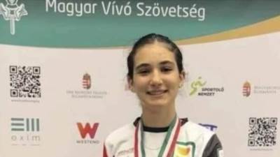 سارة حسنى تتأهل للدور الرئيسى فى بطولة كأس العالم لسلاح الشيش