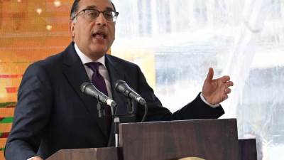 رئيس الوزراء يشهد احتفالية تسليم أول ثلاثة أبراج ضمن منطقة الأعمال المركزية 