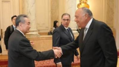 وزير خارجية الصين: يجب إقامة دولة فلسطينية ونرفض قصف اليمن