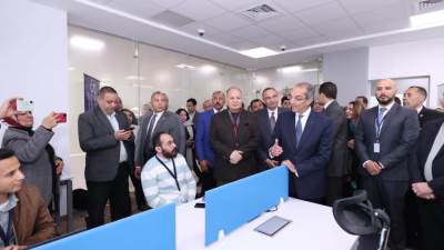 وزير الاتصالات محافظة أسيوط لافتتاح وتفقد عدد من مشروعات الاتصالات والبريد بالمحافظة