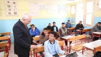وزير التربية والتعليم يتابع امتحانات الفصل الدراسى الأول للصف الأول الثانوى بالقاهرة