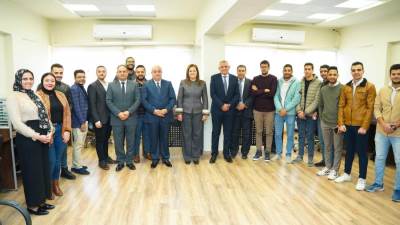 وزيرة التخطيط والتنمية تتفقد المركز الوطنى للبنية المعلوماتية المكانية