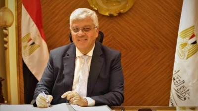 وزير التعليم العالى يعلن فتح التقدم للموسم الخامس من رالى السيارات الكهربائية