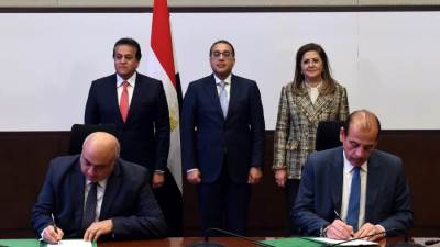 رئيس الوزراء يشهد توقيع منح رخصة تشغيل خدمات الـ5G للمحمول