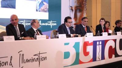 وزير الصحة يؤكد: الرئيس السيسي يولي اهتماماً كبيراً باستمرار وتطوير مبادرات الصحة العامة