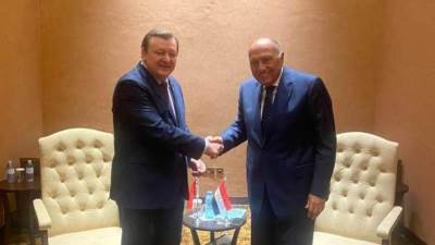 وزير الخارجية يبحث مع نظيره البيلاروسي سبل تعميق التعاون بين البلدين