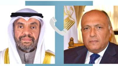 سامح شكري يهنئ وزير خارجية الكويت بتولي المنصب