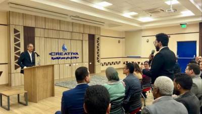 وزير الاتصالات يلتقى بشباب مركز إبداع مصر الرقمية أسوان 
