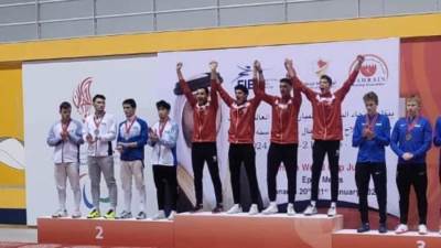 وزير الرياضة يهنئ المنتخب المصري لسلاح سيف المبارزة بتتويجه بذهبية كأس العالم