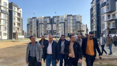 مسئولو "الإسكان" يتابعون المشروعات الجارى تنفيذها بمدينة دمياط الجديدة