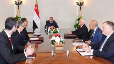 الرئيس السيسى يبحث تنفيذ مشروع إنتاج 9.5 جيجاوات من طاقتى الرياح والكهروضوئية