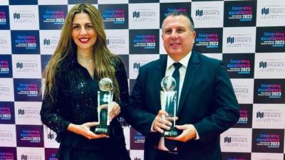 بنك مصر يتوج بجائزتي أفضل بنك في مجال ائتمان الشركات