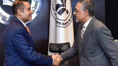 الرئيس التنفيذي للهيئة العامة للاستثمار والسفير القطري يبحثان التعاون بين البلدين