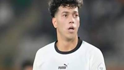 إمام عاشور يتعرض لإصابة بالرأس خلال تدريب المنتخب