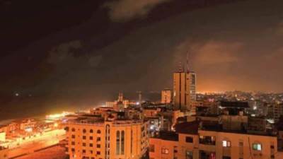 إعلام فلسطيني: انقطاع الكهرباء بشكل كامل عن مجمع ناصر الطبى