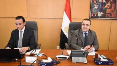 مسئولو "الإسكان" يناقشون مع المطورين العقاريين تنفيذ المبادرة المقترحة لتصدير العقار المصري