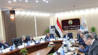 وزير التعليم العالي يرأس اجتماع المجلس الأعلى للجامعات بجامعة أسوان