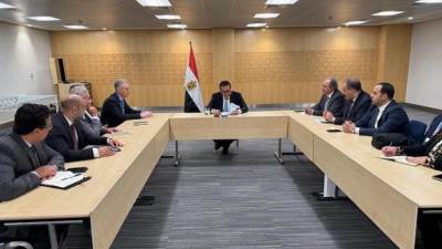 وزير الصحة يبحث شركة «فيليبس» توفير خدمات الأشعة لـ«المنشآت الصحية الخضراء»