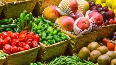 أسعار الخضراوات والفاكهة اليوم الثلاثاء 30 يناير 2024