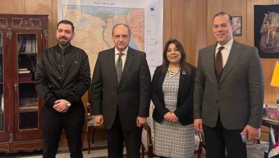 السفير المصري بالسعودية يستقبل المشاركين بمعرض بيزنكس السادس بالرياض