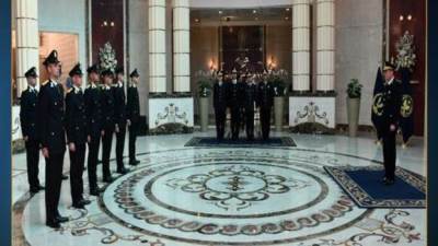 وزير الداخلية يصدق على تخريج طلاب كلية الشرطة دور ثانٍ