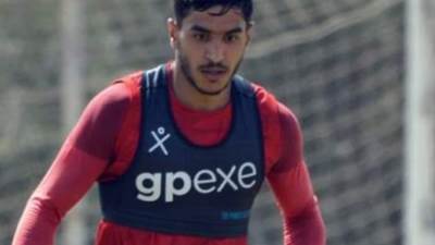 المقاولون العرب يضم فراس بن عايفية