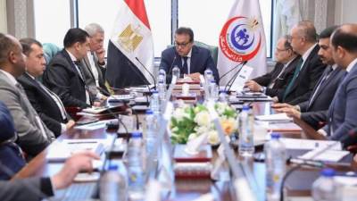 وزير الصحة يترأس اجتماع اللجنة المشتركة لوضع أولويات استيراد الأدوية والمستلزمات الطبية 
