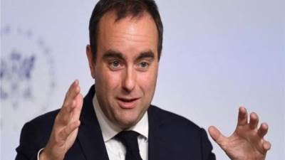 وزير خارجية فرنسا يبدأ غدا جولة إلى الشرق الأوسط تشمل مصر