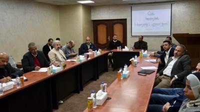 رئيس " جهاز السويس الجديدة " تلتقي عدداً من المستثمرين بالمنطقة الصناعية بعتاقة لدراسة مقترحات التطوير