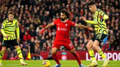ليفربول ضيفا على أرسنال فى قمة نارية بالدوري الإنجليزي الليلة