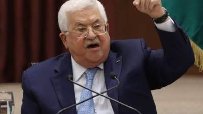 الرئيس الفلسطيني يؤكد أهمية تمكين بلاده سياسيًا واقتصاديًا للقيام بمسئولياتها تجاه شعبها