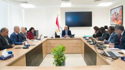سويلم يستقبل وفد البنك الإسلامي لمتابعة تقييم المرحلة الأولى من "البرنامج القومى الثالث للصرف"