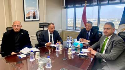 وزير السياحة والآثار يلتقي وزير التراث الوطني والفنون بجمهورية مالطا