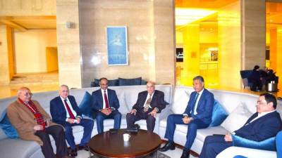 نائب وزير الإسكان يؤكد أهمية تحسين النظم التشغيلية للمحطات القائمة