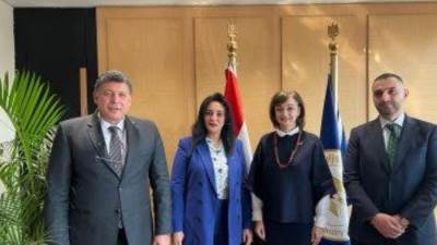 نائب وزير السياحة والآثار السياحة يبحث مع سفيرة رومانيا بالقاهرة سبل التعاون السياحي