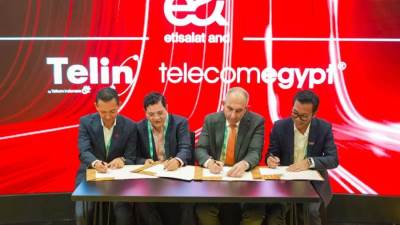 المصرية للاتصالات تشارك في مشروع الكابل البحري ICE IV لربط مصر والشرق الأوسط وجنوب شرق آسيا