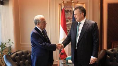 وزير السياحة يبحث مع سفير المملكة المغربية بالقاهرة التعاون بين البلدين