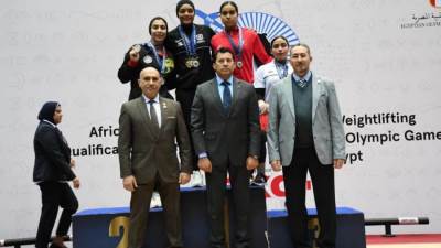 وزير الرياضة يشهد منافسات البطولة الافريقية لرفع الأثقال المؤهلة لدورة الألعاب الأولمبية 